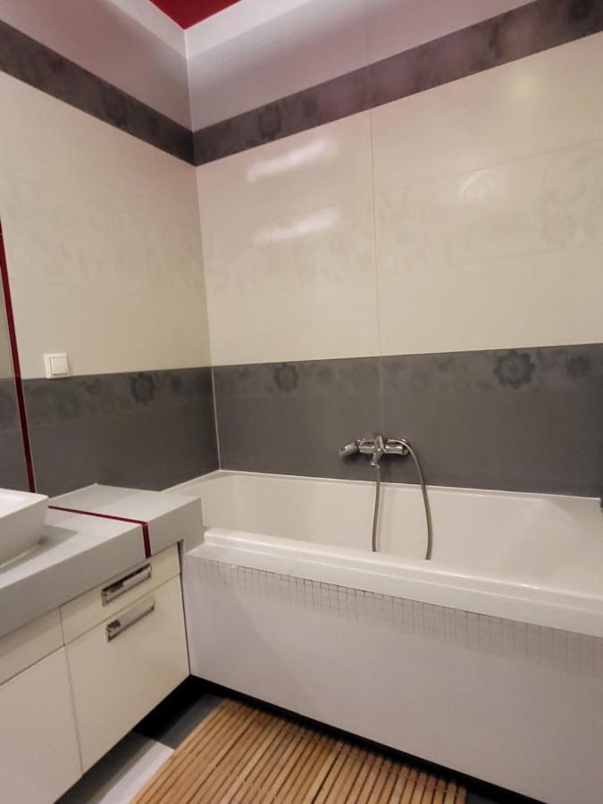 Pokornam1 Apartment Varşovia Exterior foto